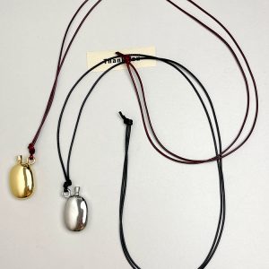 Exquisite Black Leather Cord Long Necklace with Wine Bottle Pendant for Women – Modern 2024 Fashion Sweater Chain