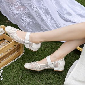 Exquisite Lace Flat Mary Jane Wedding Shoes for Brides - Comfortable High-End Design for Wide and Chubby Feet, Perfect for Daily Wear