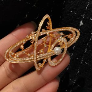 Exquisite Planet Pearl Brooch Pin for Autumn and Winter Coats, Suits, Y2K Fashion Accessory