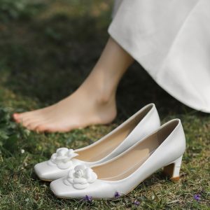 Exquisite White Chunky Heel Wedding Shoes with French Camellia Design - High-End Comfortable Square Toe Bridal Heels