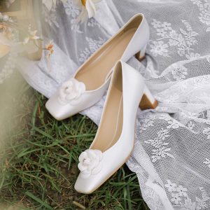 Exquisite White Chunky Heel Wedding Shoes with French Camellia Design - High-End Comfortable Square Toe Bridal Heels