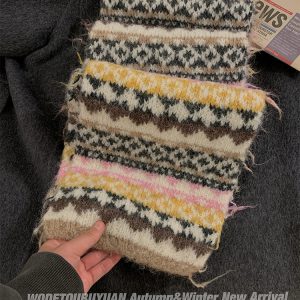 Fair Isle Red Jacquard Wool Scarf for Women, Thickened Neck Warmer for Autumn & Winter, Cozy High-End Fashion Accessory