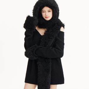 Faux Two-Piece Off-Shoulder Knitted Top with Hat and Scarf - Loose Fit, Cozy Style for Casual Y2K Fashion