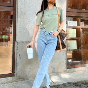 Fitted Gray-Green T-Shirt for Women - Round Neck, Short Sleeves, Slim Fit, Letter Print - Versatile Summer Style