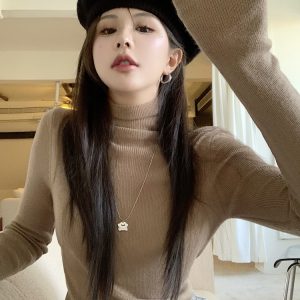 Fitted Purple Sweater with Pile Collar, Women's High-Neck Knitted Top for Autumn/Winter, Sweet and Spicy Fashion Essential