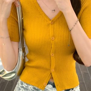 Fitted V-Neck Ice Silk Short-Sleeve Knitted Top with Cinched Waist – Versatile Summer Essential for a Slimming Look