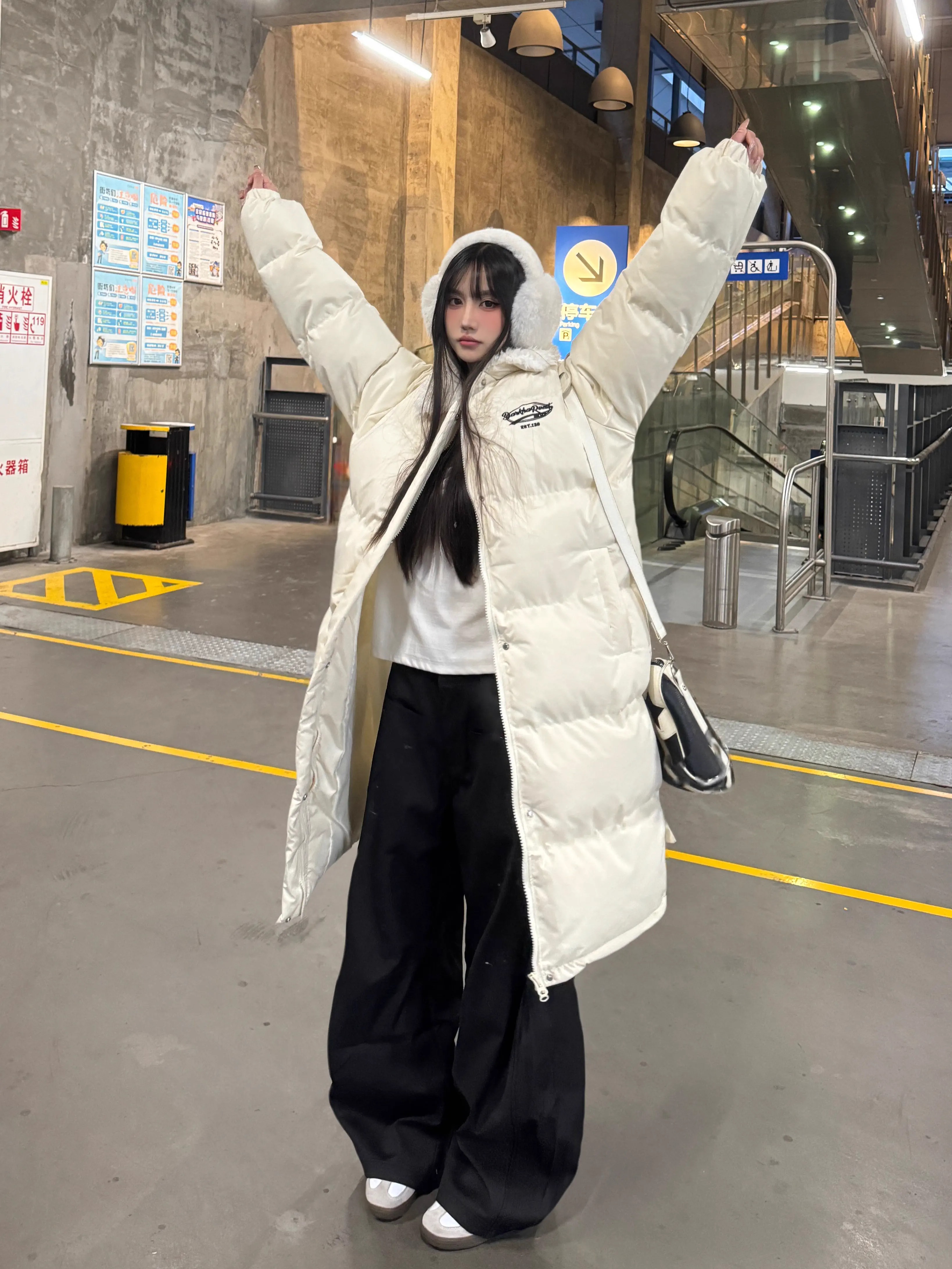 Fleece-Lined Loose Mid-Length Cotton Coat for Women - Casual College Style Over-Knee Thick Jacket in American Style