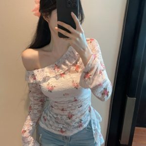 Floral Off-Shoulder Long Sleeve T-Shirt for Women - Trendy Slim-Fit Top, Sweet Summer Style, Age-Reducing Design