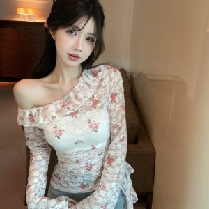 Floral Off-Shoulder Long Sleeve T-Shirt for Women - Trendy Slim-Fit Top, Sweet Summer Style, Age-Reducing Design