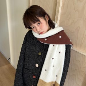 Floral Sweet Wine Handmade Wool Yarn Button Loose Coat in Mixed Gray - Trendy 90s-Inspired Wool Suit Outerwear