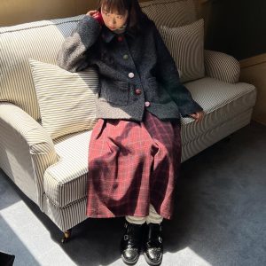 Floral Sweet Wine Handmade Wool Yarn Button Loose Coat in Mixed Gray - Trendy 90s-Inspired Wool Suit Outerwear