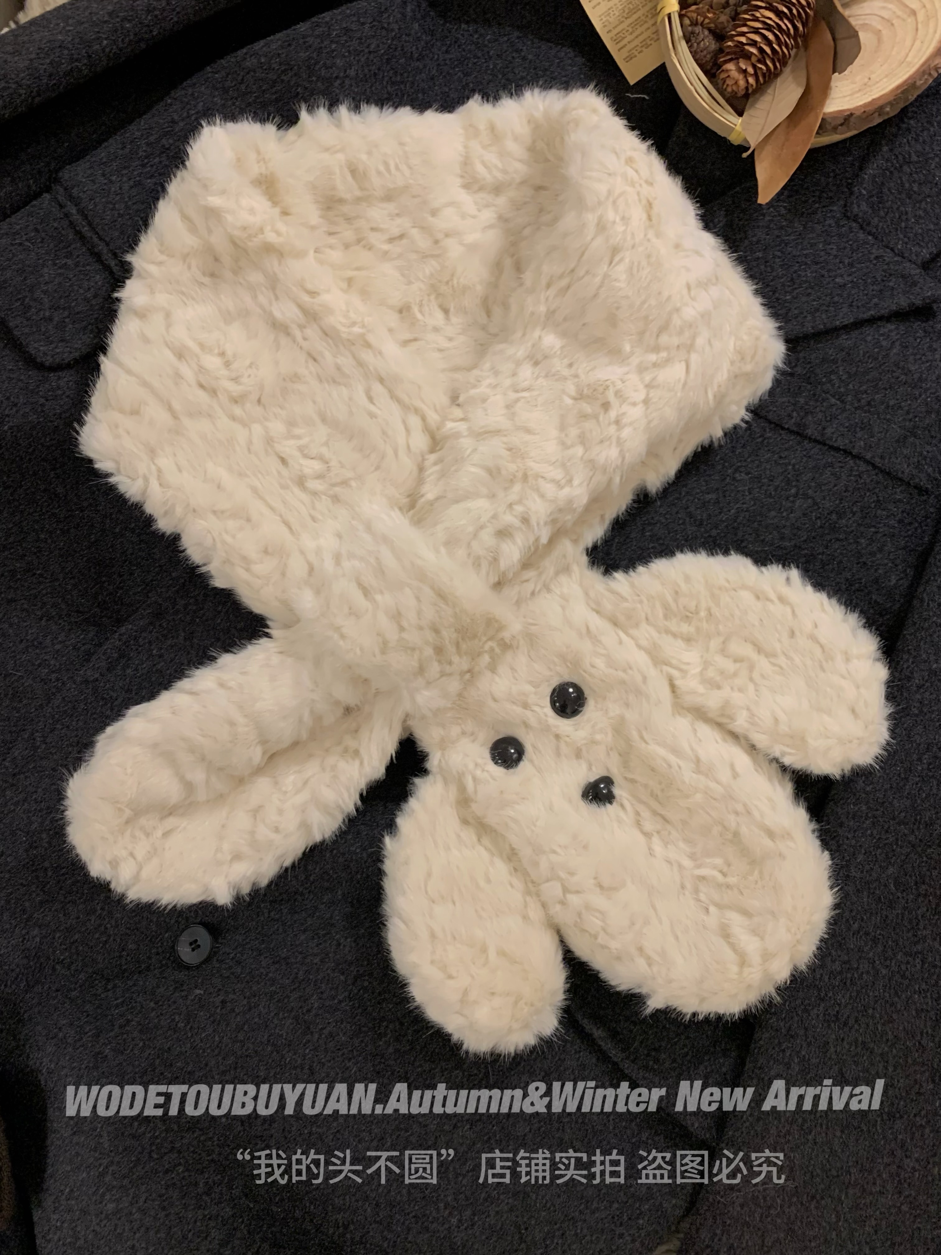 Fluffy Tiger Hat with Cute Scarf and Gloves Set - Warm Fisherman Style Bear Design for Cozy Winter Fashion