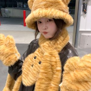 Fluffy Tiger Hat with Cute Scarf and Gloves Set - Warm Fisherman Style Bear Design for Cozy Winter Fashion