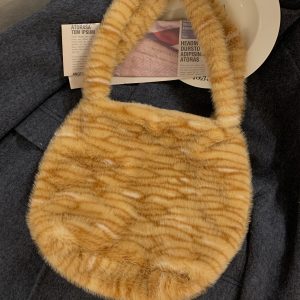 Fluffy Tiger Hat with Cute Scarf and Gloves Set - Warm Fisherman Style Bear Design for Cozy Winter Fashion