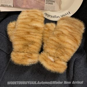 Fluffy Tiger Hat with Cute Scarf and Gloves Set - Warm Fisherman Style Bear Design for Cozy Winter Fashion