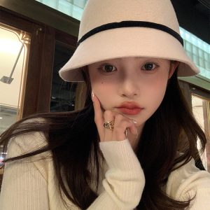 French Hepburn Style Bow Tie Bucket Hat for Women - High-Quality Felt, Autumn/Winter Fashion Accessory
