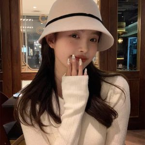 French Hepburn Style Bow Tie Bucket Hat for Women - High-Quality Felt, Autumn/Winter Fashion Accessory