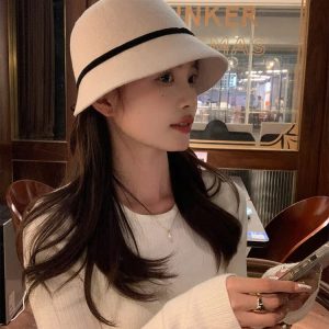 French Hepburn Style Bow Tie Bucket Hat for Women - High-Quality Felt, Autumn/Winter Fashion Accessory