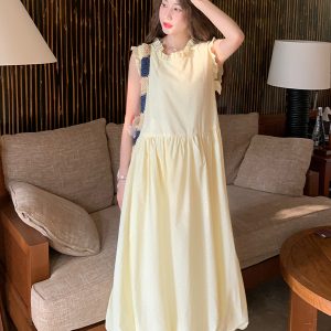 French Minimalist Sleeveless Knee-Length Floral Dress for Women - 2025 Summer Fashion, Sweet Style, Age-Reducing Look