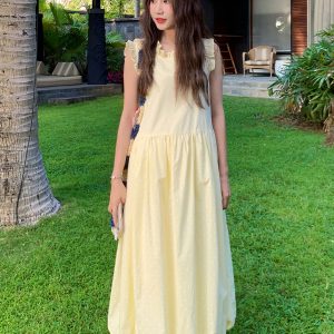 French Minimalist Sleeveless Knee-Length Floral Dress for Women - 2025 Summer Fashion, Sweet Style, Age-Reducing Look
