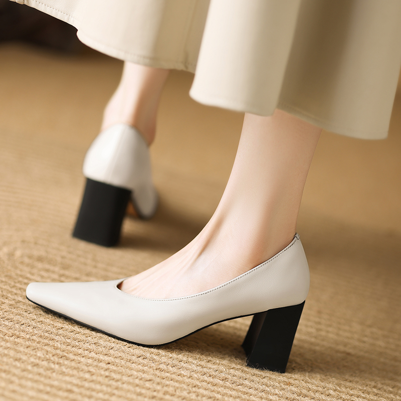 French Retro Chunky Heel V-Cut Sheepskin High-Heeled Shoes - Spring Autumn Square-Toe Grandma & Witch Style Footwear