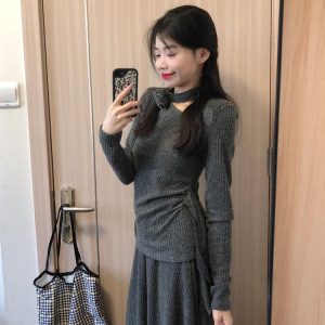 French-Style Gray Two-Piece Dress Set for Women - High-End Knitted Top and Long Skirt - Spring 2025 Fashion