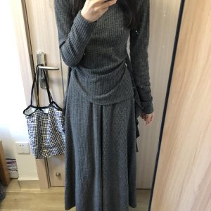 French-Style Gray Two-Piece Dress Set for Women - High-End Knitted Top and Long Skirt - Spring 2025 Fashion