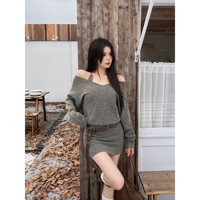 French-Style Sexy Sweater Dress for Women - Two-Piece Set with Waist Design and Strap Short Skirt for Autumn Winter Fashion