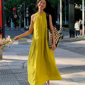 French-Style Sleeveless Halter Neck Off-Shoulder Long Dress - 2023 Summer Vacation Fashion, Loose Fit, Elegant Style