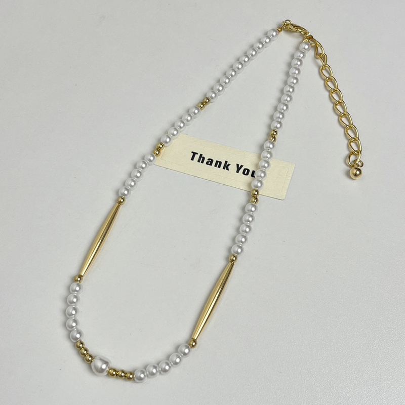 French Vintage Metal Bamboo Joint Pearl Necklace for Women - High-End Layered Clavicle Chain for Autumn/Winter 2024