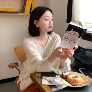 French Vintage V-Neck Knitted Sweater for Women - Loose Hooded Pullover for Early Autumn, Casual Y2K Style