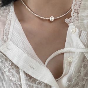 Gradient Silk Gloss Cat Eye Necklace with Silver Ball and Natural Black Agate Clavicle Chain – Chic Statement Jewelry for Modern Style