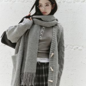 Gray Knitted Cardigan for Spring/Summer - Versatile College Style with Intellectual Design, Perfect for 90s and Y2K Fashion Enthusiasts