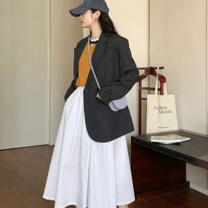 Gray Slim-Fit Blazer Jacket for Women - Casual Design-Sensitive Suit Coat for Spring and Autumn Fashion