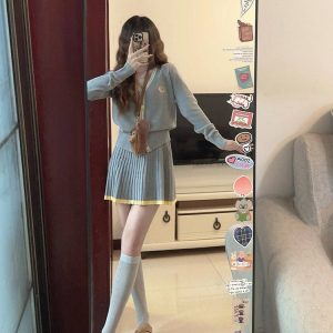 Gray V-Neck Knitted Cardigan and Pleated Skirt Set for Women – Chic Long Sleeve Dress for Autumn and Winter Fashion