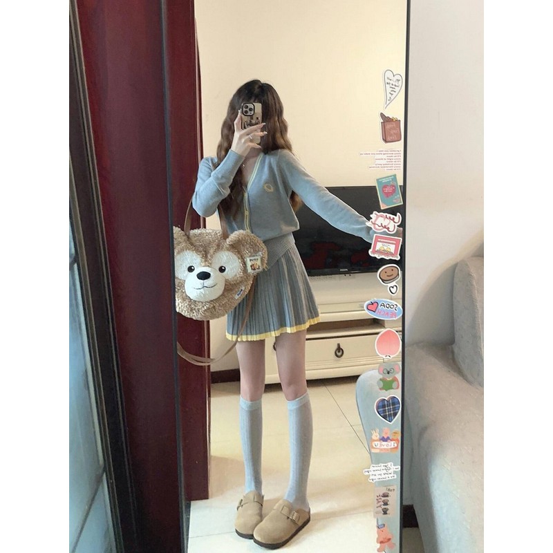 Gray V-Neck Knitted Cardigan and Pleated Skirt Set for Women – Chic Long Sleeve Dress for Autumn and Winter Fashion
