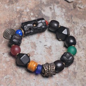 Handmade Textured Ebony Wood Bracelet for Men and Women, Vintage Ethnic Style Beaded Wrist Accessory, Unique Fashion Jewelry