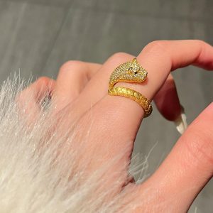 High-End Gold Leopard Ring for Women - Luxurious Old Money Style, Unique Design, Fashionable Light Luxury Index Finger Ring
