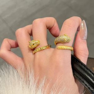 High-End Gold Leopard Ring for Women - Luxurious Old Money Style, Unique Design, Fashionable Light Luxury Index Finger Ring