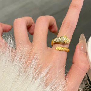 High-End Gold Leopard Ring for Women - Luxurious Old Money Style, Unique Design, Fashionable Light Luxury Index Finger Ring