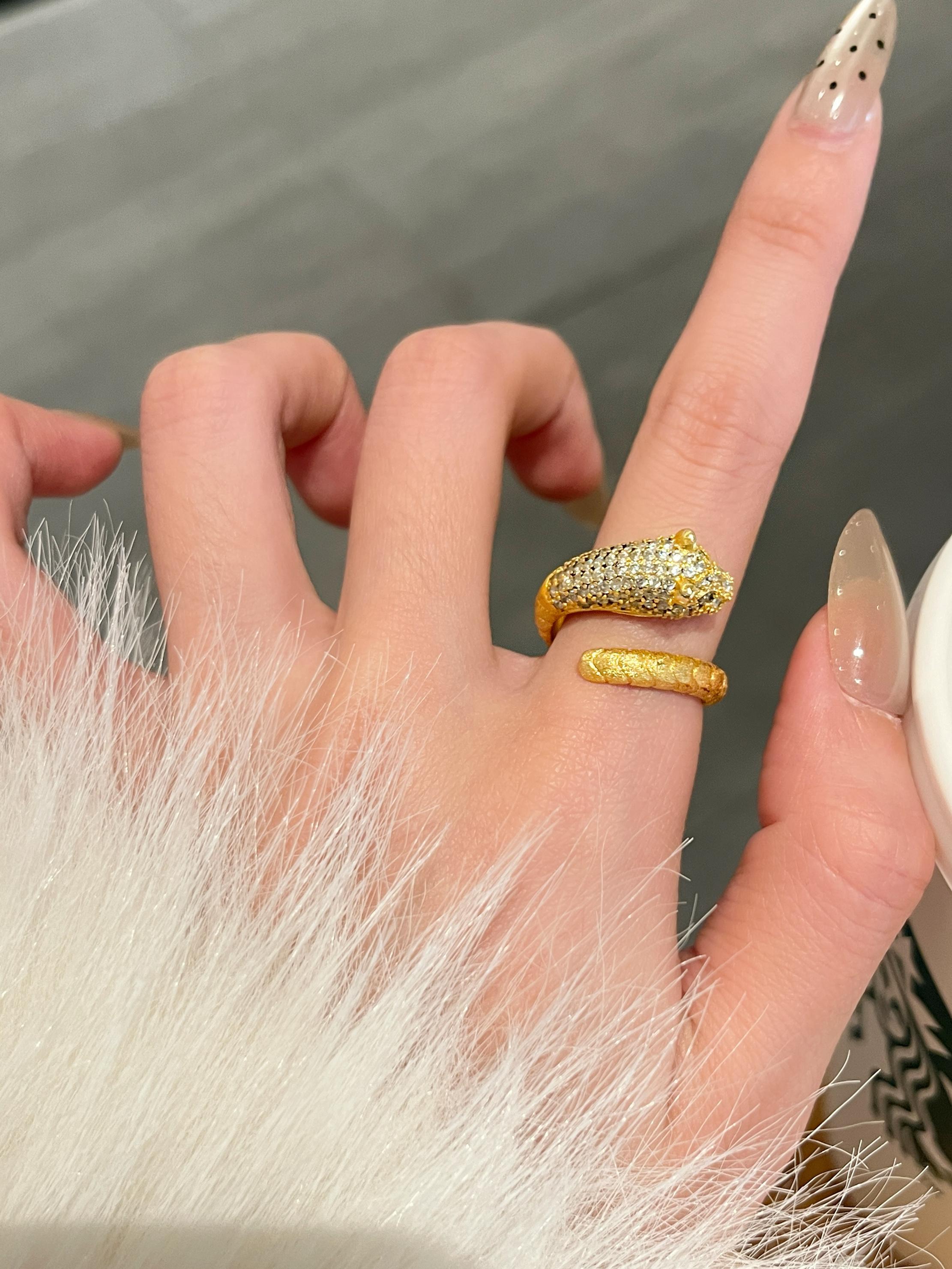 High-End Gold Leopard Ring for Women - Luxurious Old Money Style, Unique Design, Fashionable Light Luxury Index Finger Ring