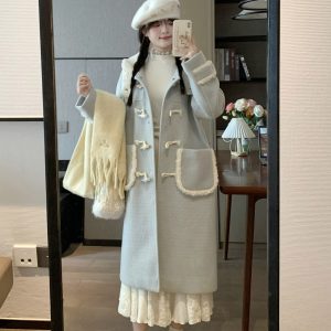 High-End Korean Style Mid-Length Coat for Women in Blue Wool with Horn Buttons - Elegant Autumn and Winter Outerwear