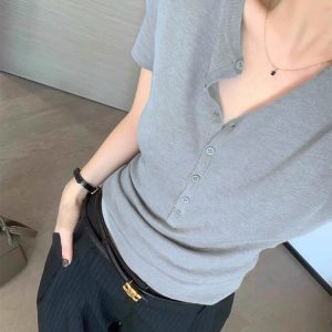 High-End Old Money Style Khaki V-Neck Short Sleeve Knitted Top for Women - Slim Fit Summer Fashion