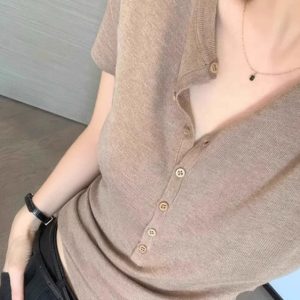 High-End Old Money Style Khaki V-Neck Short Sleeve Knitted Top for Women - Slim Fit Summer Fashion