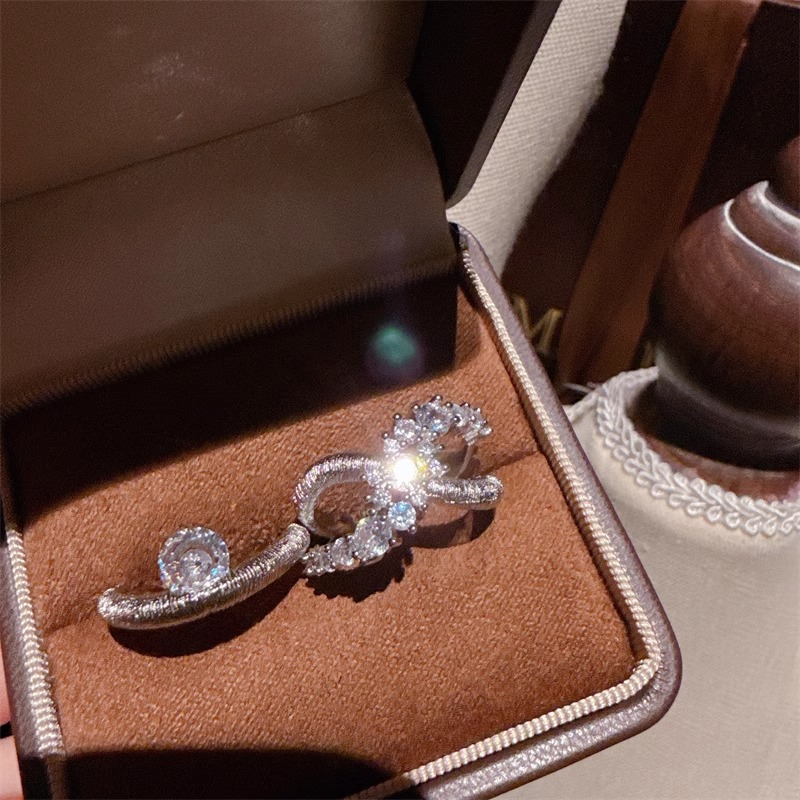 High-End Silver Brushed Sparkling Diamond Cross Ring for Women - Retro European American Style, Versatile 2025 Design