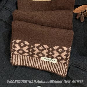 High-End Thick Knitted Scarf for Women - 'My Head is Not Round' Atmosphere, 2024 Autumn Winter Style, Warm Neck Gaiter