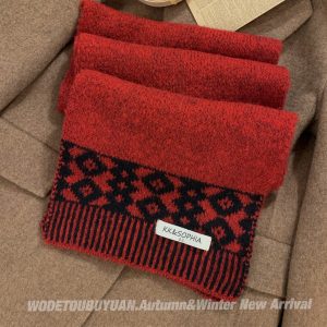 High-End Thick Knitted Scarf for Women - 'My Head is Not Round' Atmosphere, 2024 Autumn Winter Style, Warm Neck Gaiter