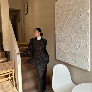 High-End Vintage PU Leather Suit Jacket for Women - Spring Autumn Niche Design, Trendy Layering Piece, Elegant Fashion Statement