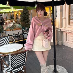 High-End Women's Pure Wool Shawl Coat - Artistic Design for Spring - Elegant and Stylish Outerwear