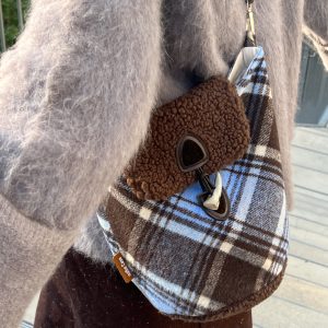 High-End Woolen Plaid Crossbody Commuter Tote Bucket Bag - Large Capacity, Stylish Everyday Essential